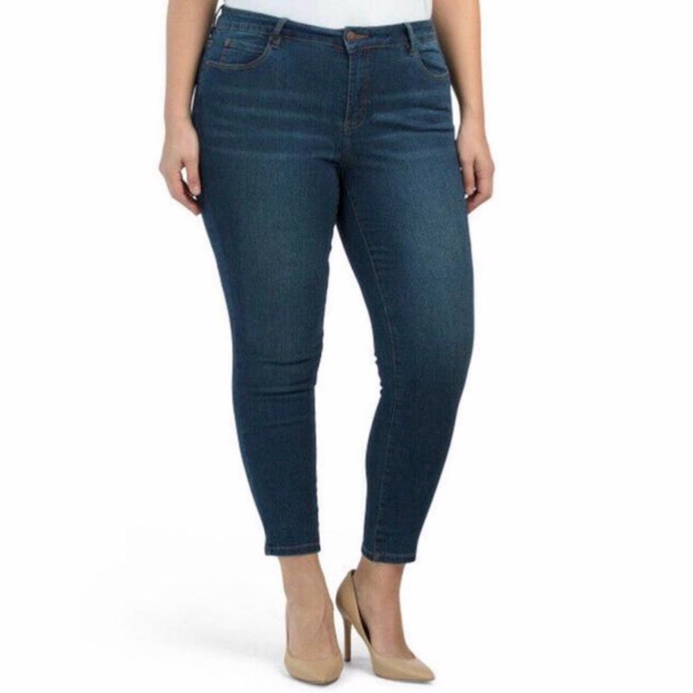 Tahari Alicia Women’s Capri Jeans Double‎ Button Stretch NWT 22W